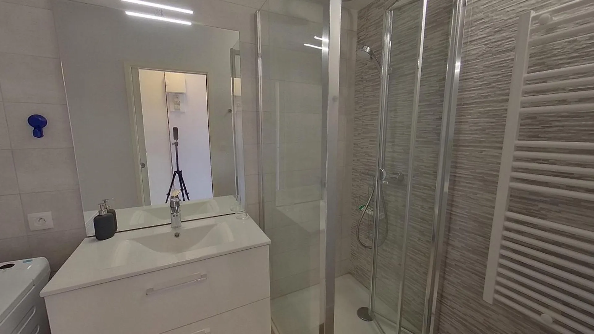 Studio Renove Avec Balcon Vue Mer, Wifi, Proche Plage Et Commerces - 2 Pers - Fr-1-349-148 Ploemeur 0*,  France